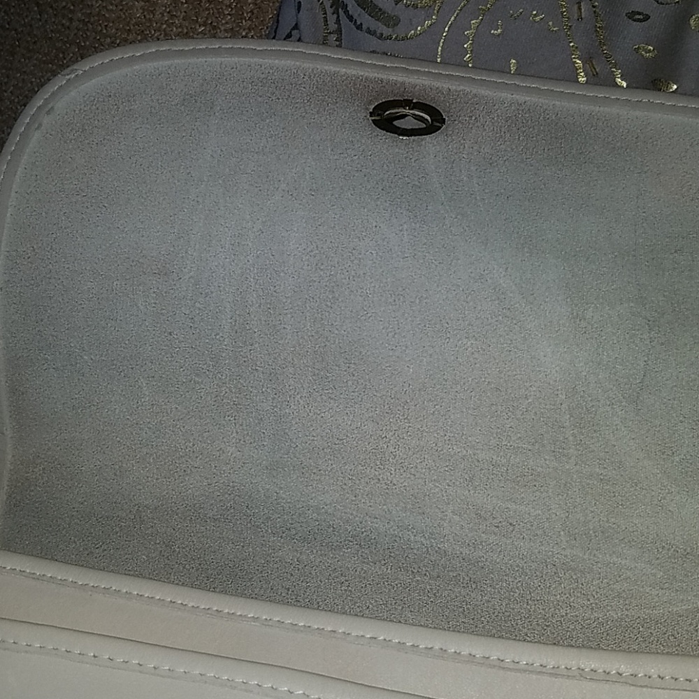 Purse - Picture 3 of 5